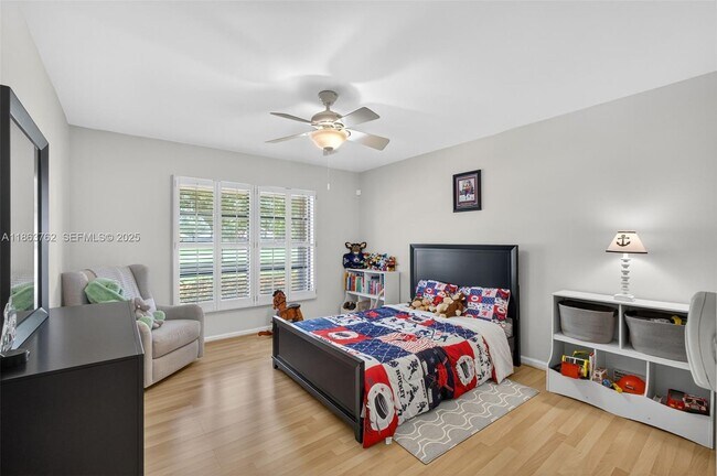 Building Photo - 15 Balfour Rd E