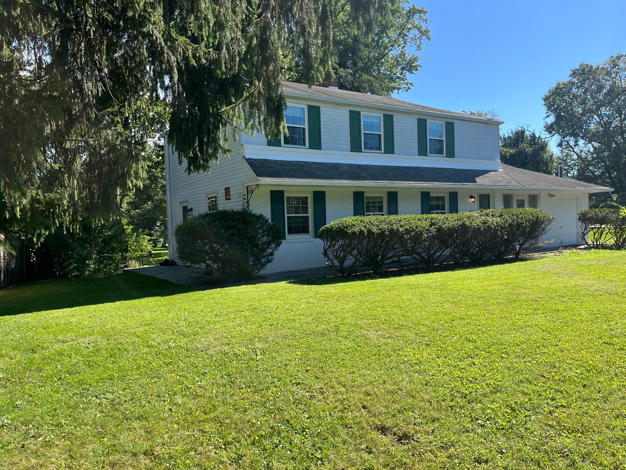 Building Photo - 4012 Fairway Rd