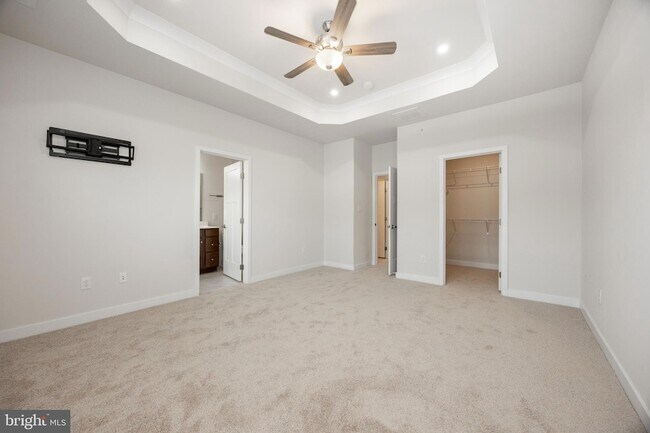 Building Photo - 430 Paperbark Sq