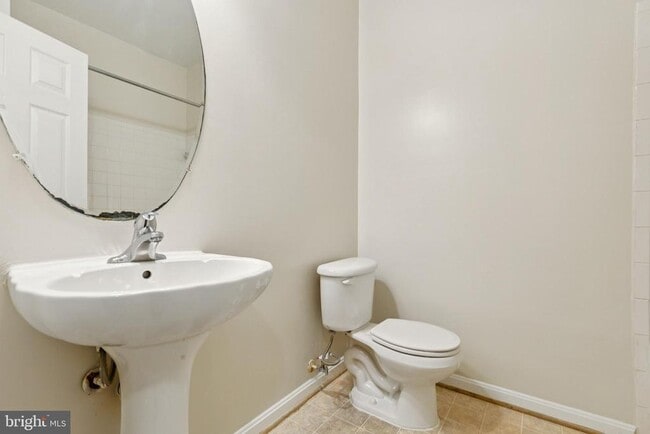 Building Photo - 17624 Overlook Rd