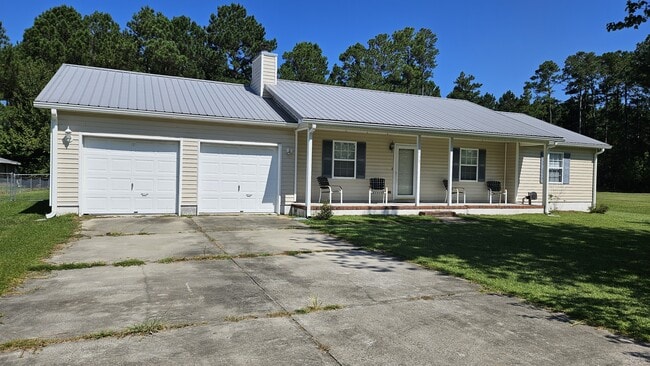 Building Photo - 713 Mill Creek Rd