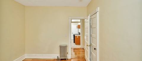 Building Photo - 106 Greenbrier St