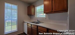Building Photo - 5236 Meadow Rise St