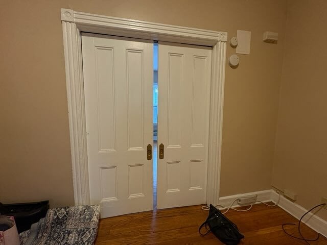 pocket doors to bedroom - 9 Moran St