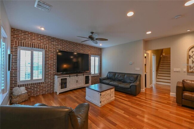 Building Photo - 3035 Granville Ct N