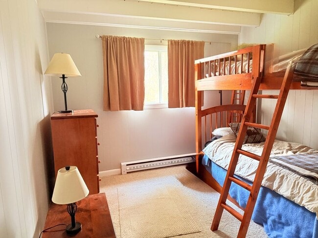 Building Photo - 814 Ski Tow Rd