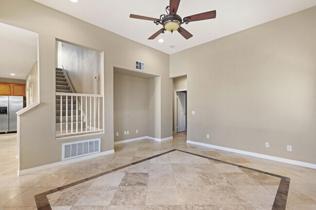 Building Photo - 52178 Rosewood Ln