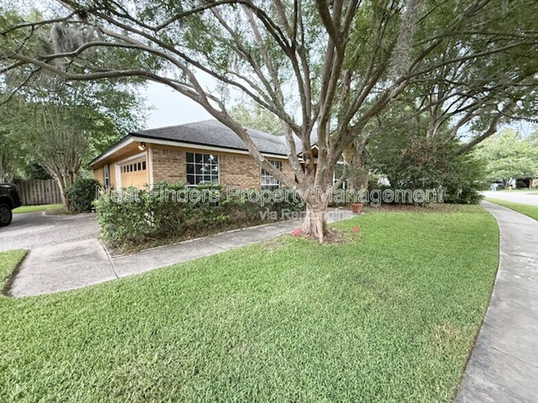 Building Photo - 11644 Lazy Willow Ln