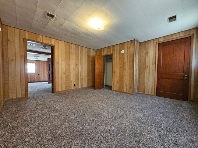 Building Photo - 4165 S Wilson Rd