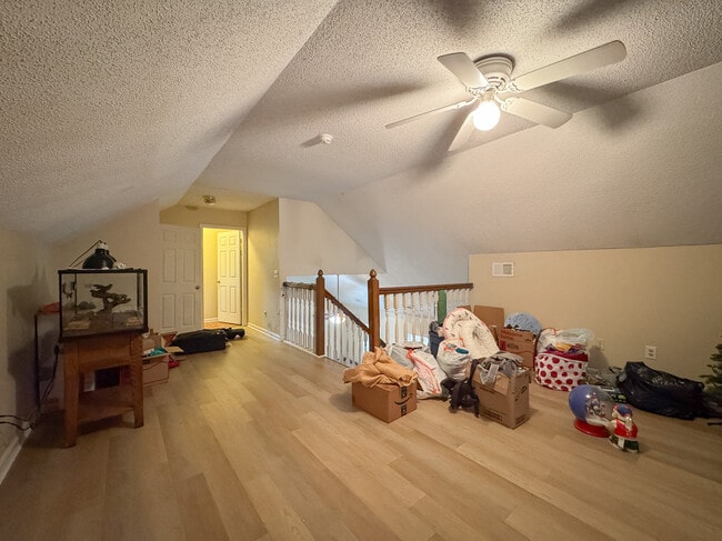 Building Photo - 507 S Kevin Ct