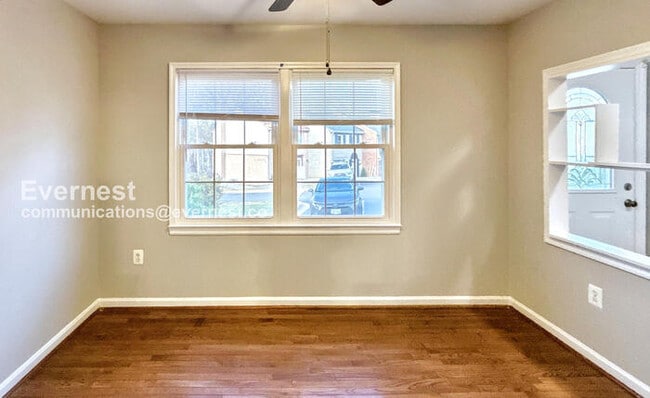 Building Photo - 2058 Mayflower Dr