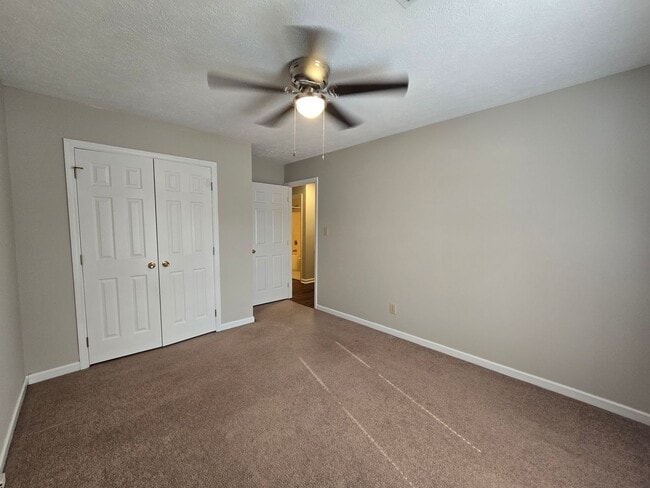 Building Photo - 2904 Rosemeade~Meadowbrook