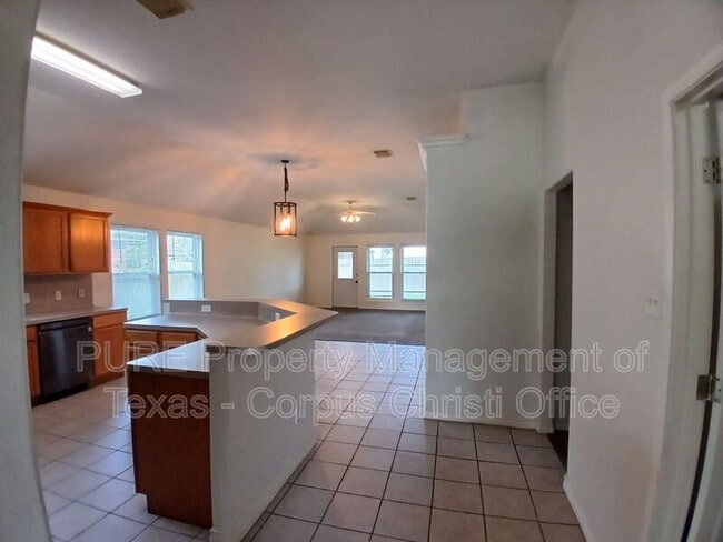 Building Photo - 7609 Cold Springs Dr
