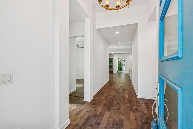 Building Photo - 6719 S Dauphin Ave