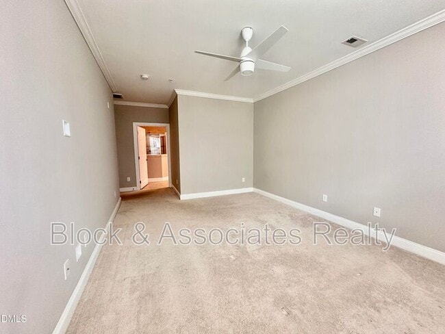 Building Photo - 10520 Sablewood Dr