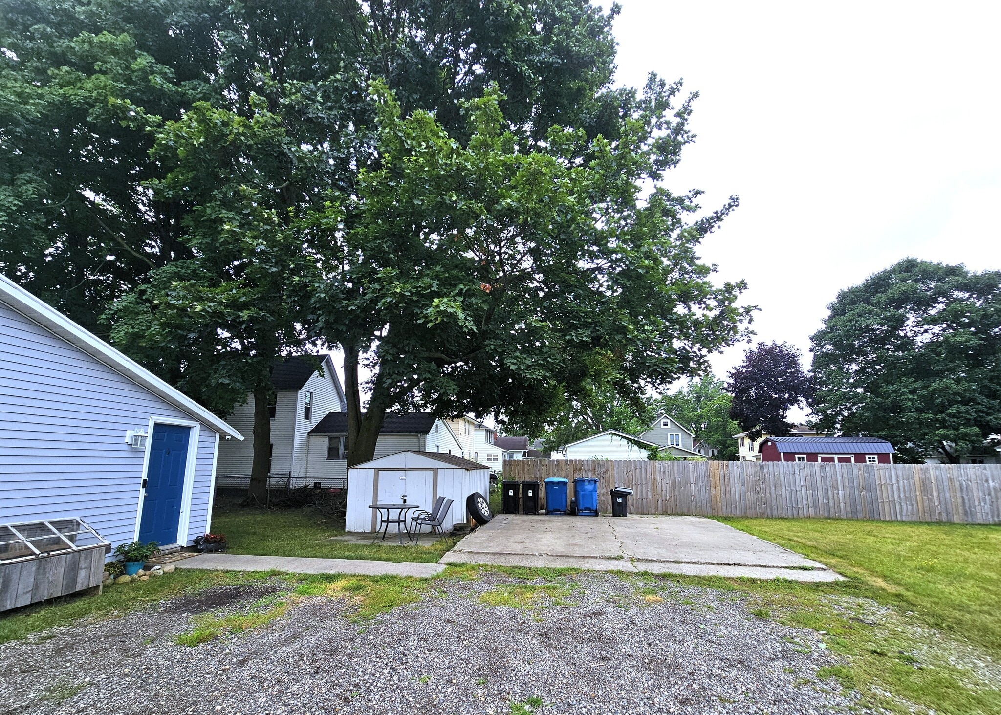 Building Photo - 169 East Ave N