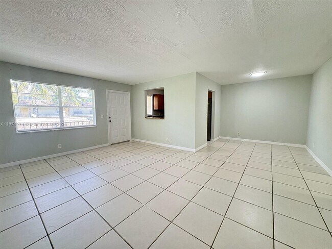 Building Photo - 4160 NW 21st St