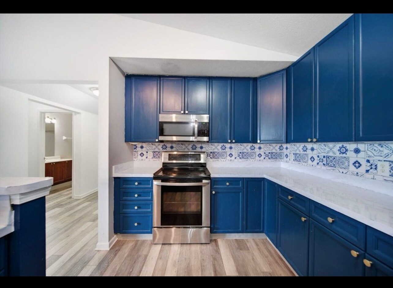 Building Photo - 785 Hidden Springs Dr