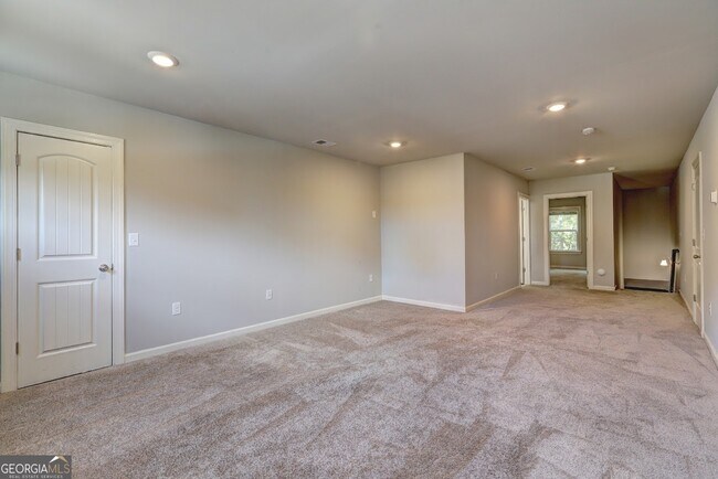 Building Photo - 100 Ruby Ln