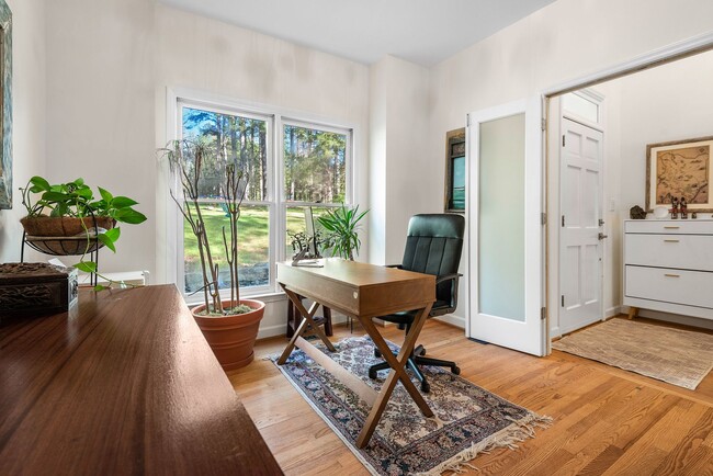 Building Photo - Get March Free!! Charming Home on Large Lot in Chapel Hill!