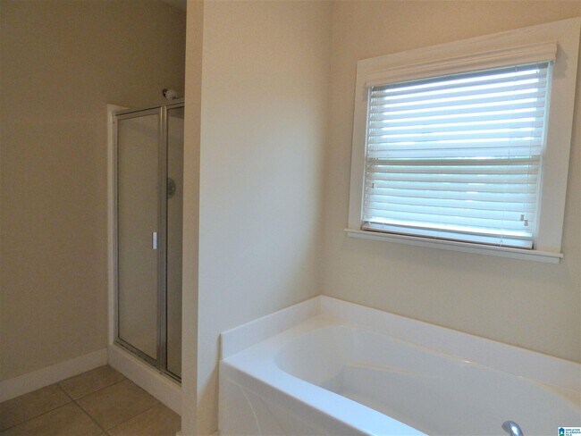 Building Photo - 230 Chesser Loop Rd