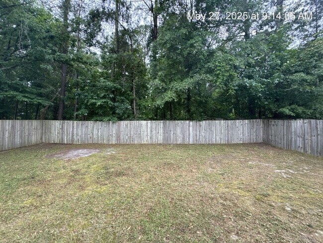 Building Photo - 1641 Veanna Dr