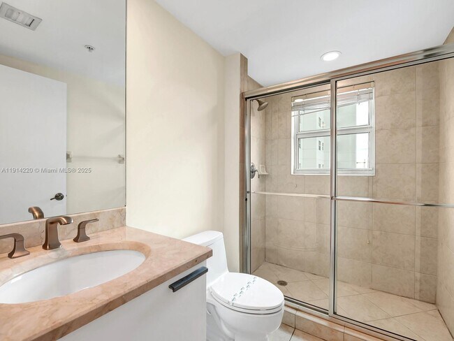 Building Photo - 15051 Royal Oaks Ln