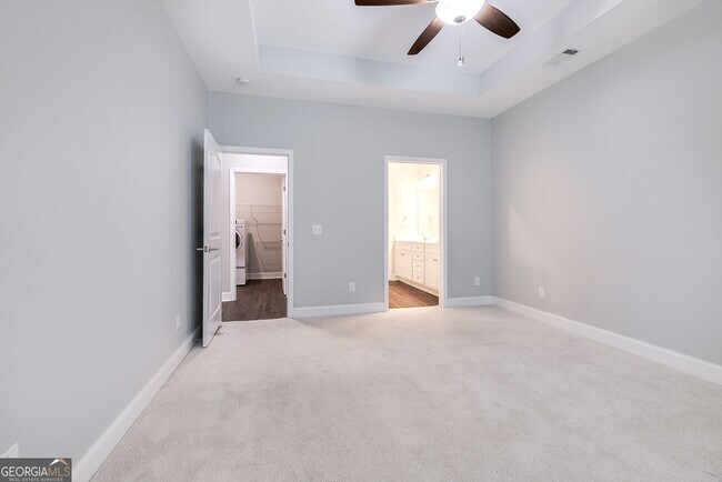 Building Photo - 37 Scarlet Maple Ln