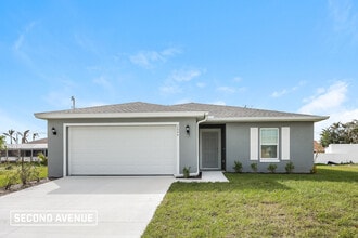 Building Photo - 2006 NE 14th Terrace