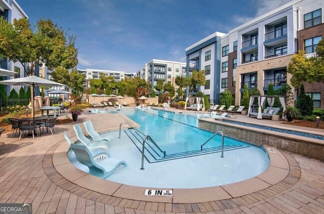 Building Photo - 2600 Milscott Dr