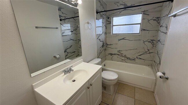 Building Photo - 696 Michigan Ct