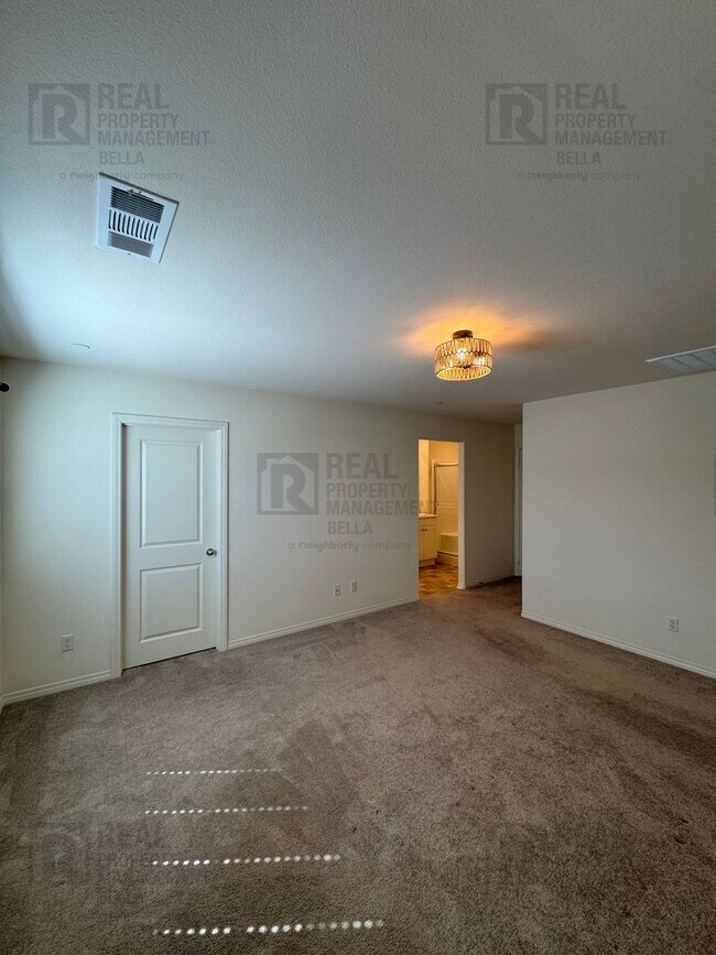 Building Photo - Spacious Corner Lot Home in Desirable Winchester Community – 4 bed + Large Backyard+ Solar!