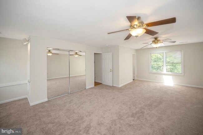Building Photo - 5063 Tara Dr