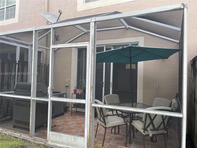 Building Photo - 1861 Salerno Cir