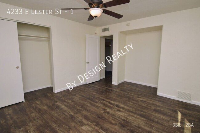 Building Photo - Modern and Spacious 3 Bed 2 Bath with Desi...