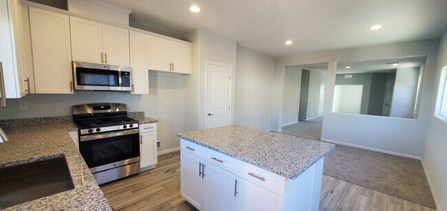 Building Photo - 5846 Steinbeck Vly St