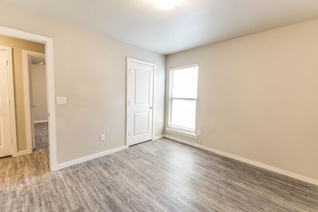 Building Photo - 3/2/2 in Frenship School District!