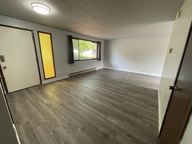 Building Photo - 345 NW Robert St