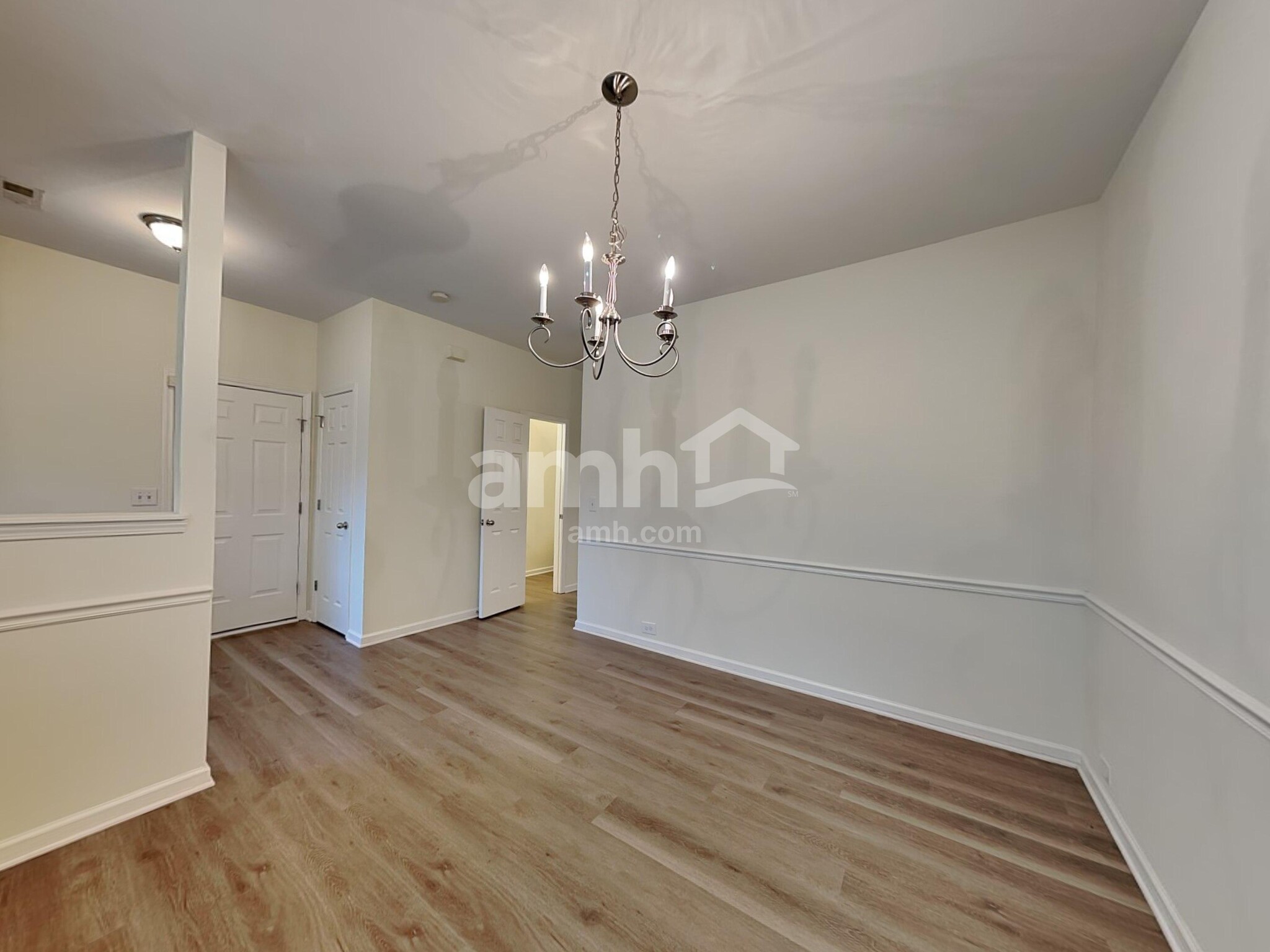 Building Photo - 817 Redland Dr
