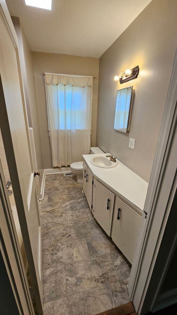 Building Photo - Rental Home-Morganton