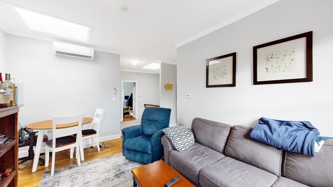 Building Photo - 143 W Canton St