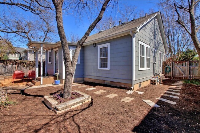 Building Photo - 5114 Avenue G