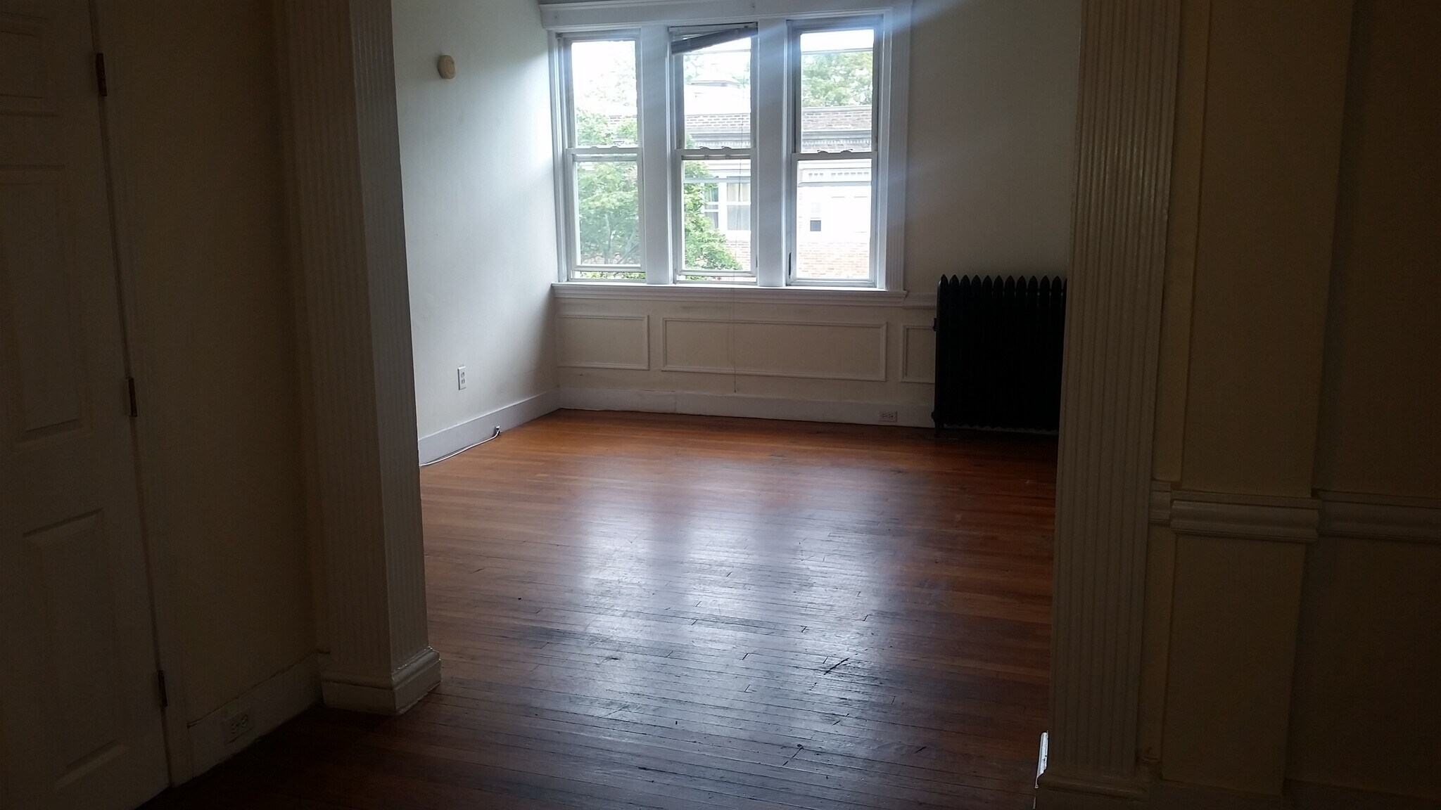 Building Photo - 318 Saint Paul St