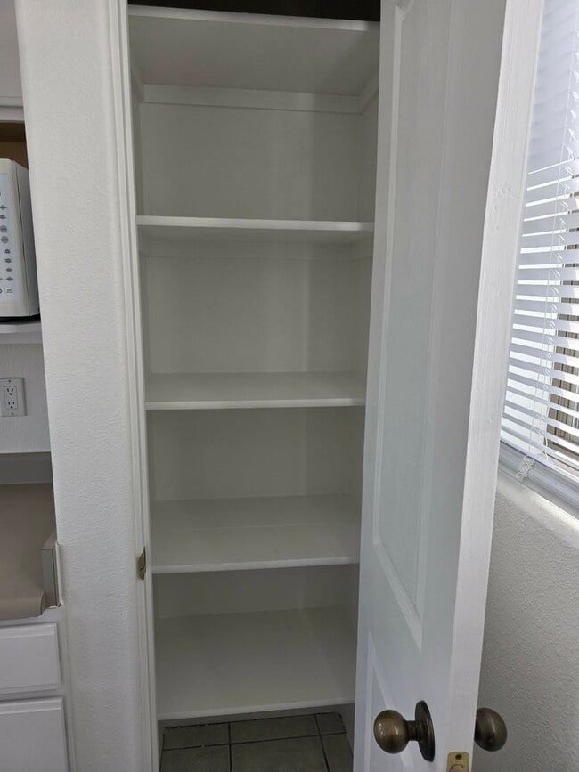 Building Photo - Casita in Corrales