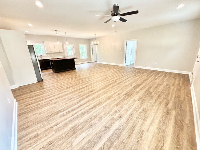 Building Photo - 411 Pleasant Hill Rd