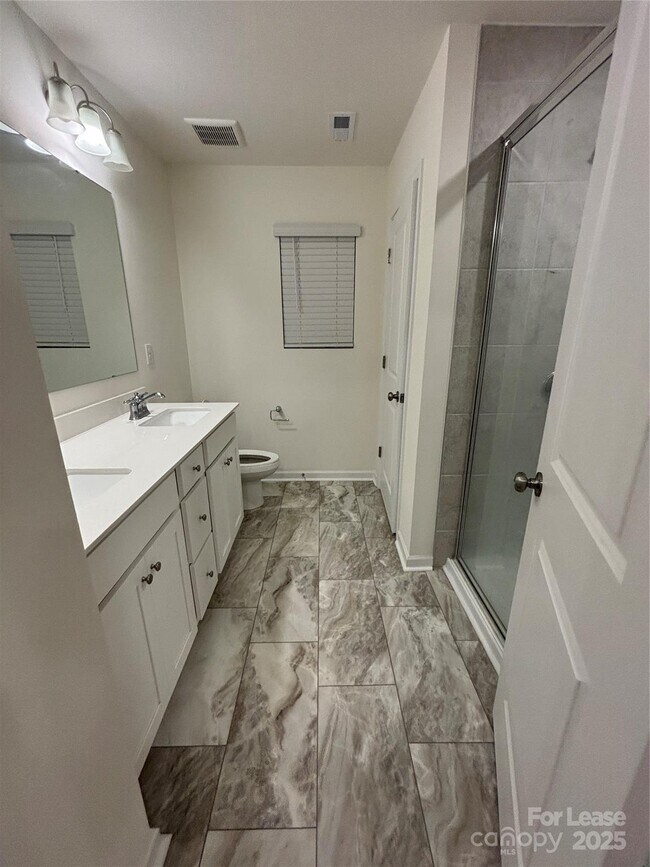 Building Photo - 6043 Rizer Dr