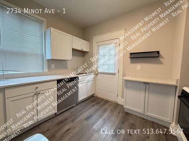 Building Photo - 2734 Minot Ave