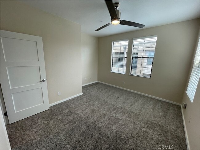 Building Photo - 501 W Maple Ave