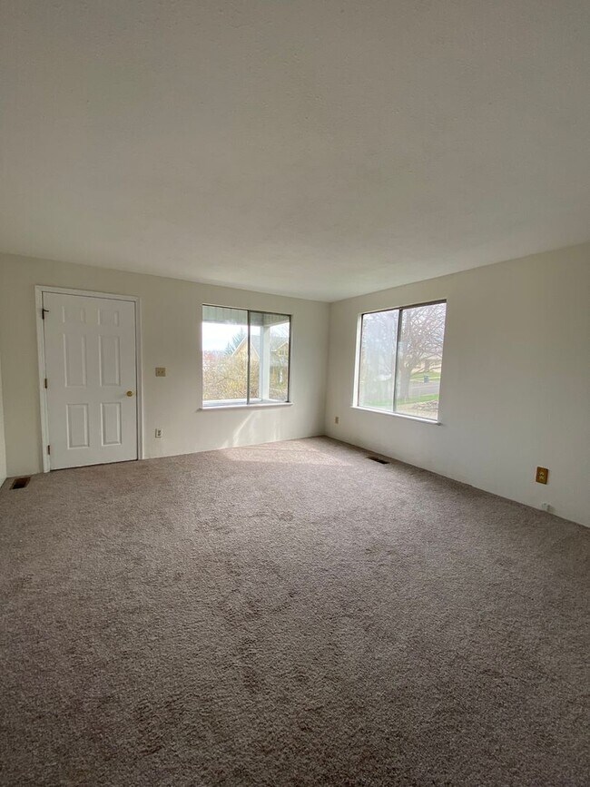 Building Photo - 1712 Walnut St