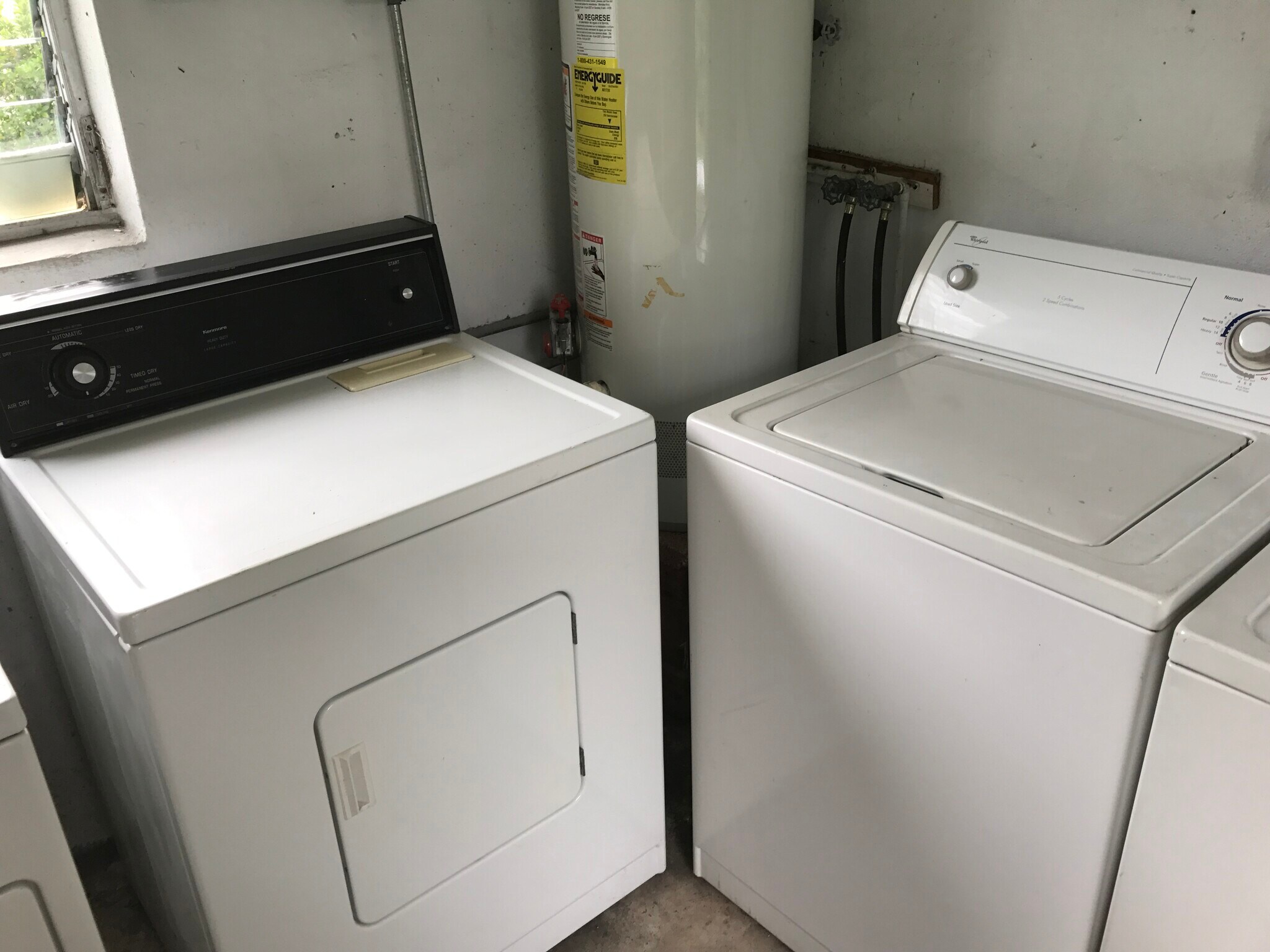 Washer/Dryer - 2341 Roosevelt St
